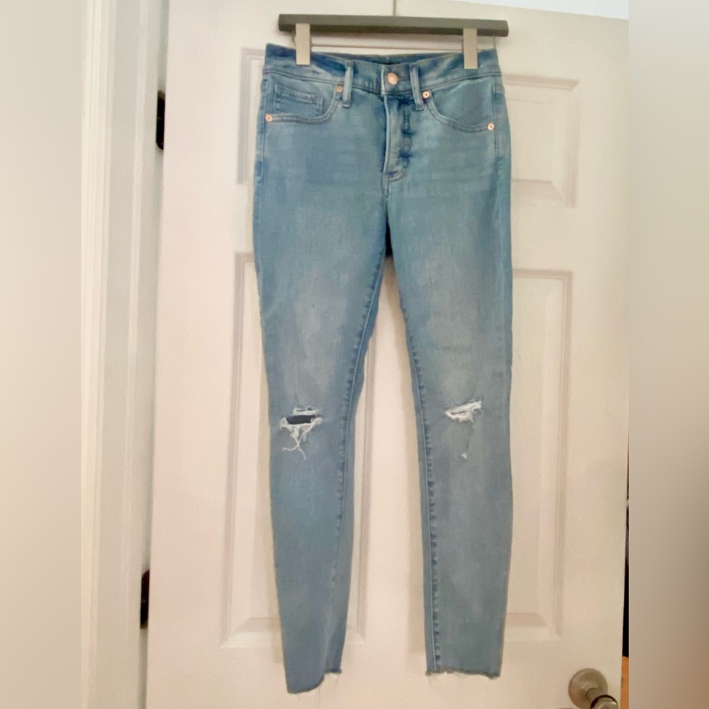 Express Skinny Mid Rise Jeans. Size 2R